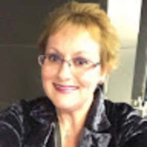 Meet your Posher, Angie